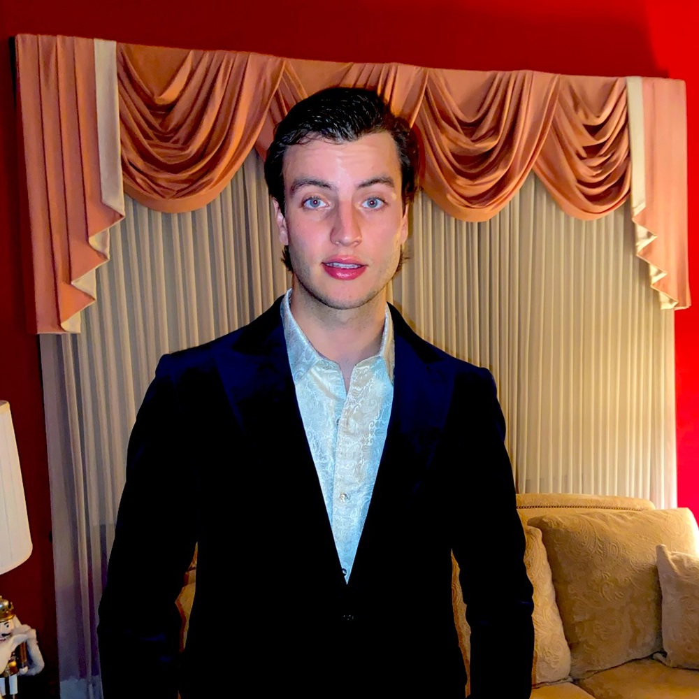 Meet your Posher, Chris